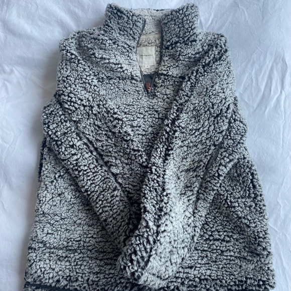 Cozy Fleece Pullover - Picture 3 of 9